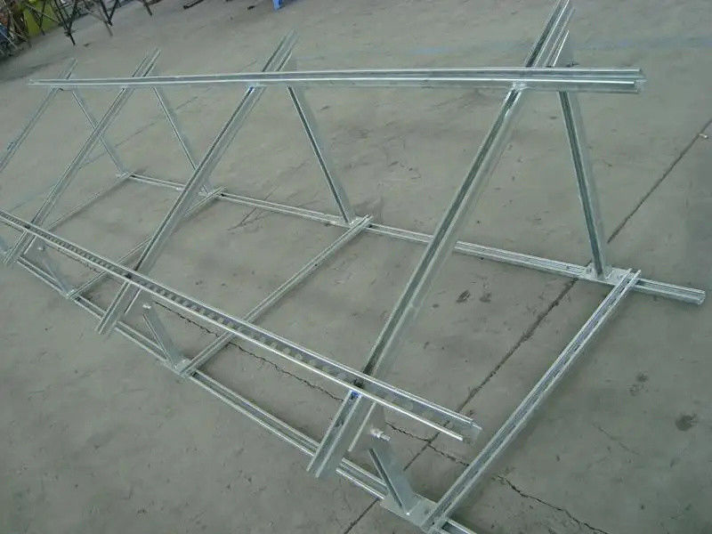 Leicht zusammengebaute Sonnenkollektor-Schienenplatten für Standort-Gewann-Installation