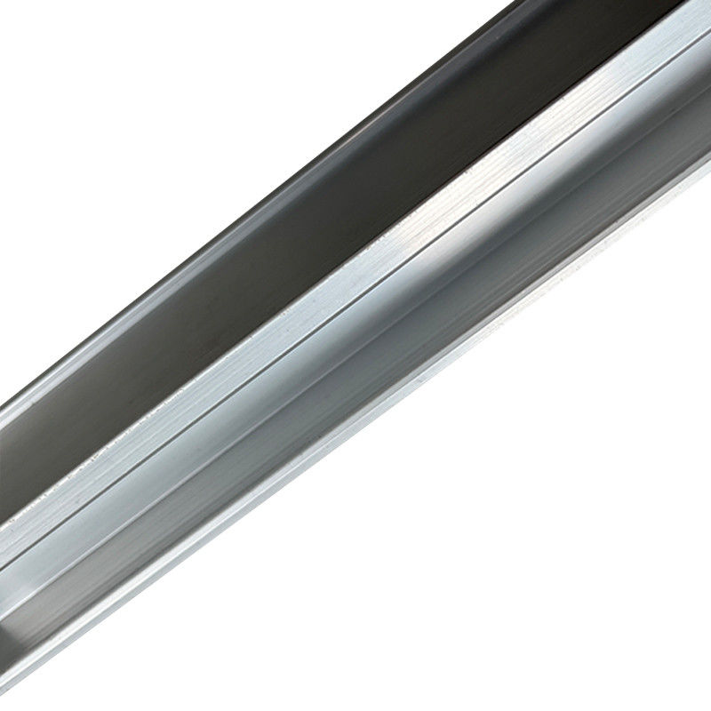 Antikorrosions-Sonnenkollektor-Festlegung befördert Solarpv-Aluminiumbefestigungsschiene mit der Eisenbahn