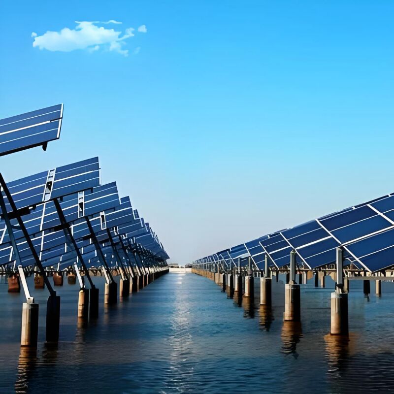 Bodensolarmontagehalter mit vorgefertigten Komponenten, einstellbarer Neigungswinkel und kompatibel mit verschiedenen Solarmodulen