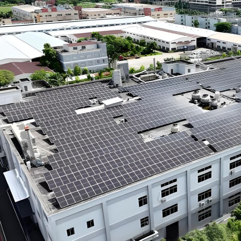 Solarpanel-Dachmontagehalterungen, kompatibel mit verschiedenen Arten von Solarmodulen, die die Installation auf Metalldächern gewährleisten